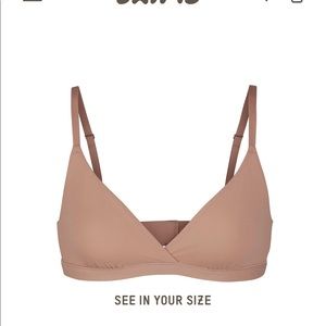 SKIMS Fits Everybody Triangle Bralette